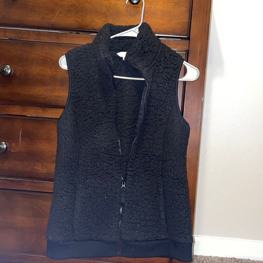 Sweater vest